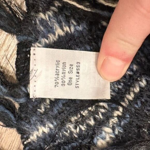 Frazzle Women's Eyelash Knit With Sleeve Fringe Poncho Sweater Black Blue Medium - Picture 3 of 13